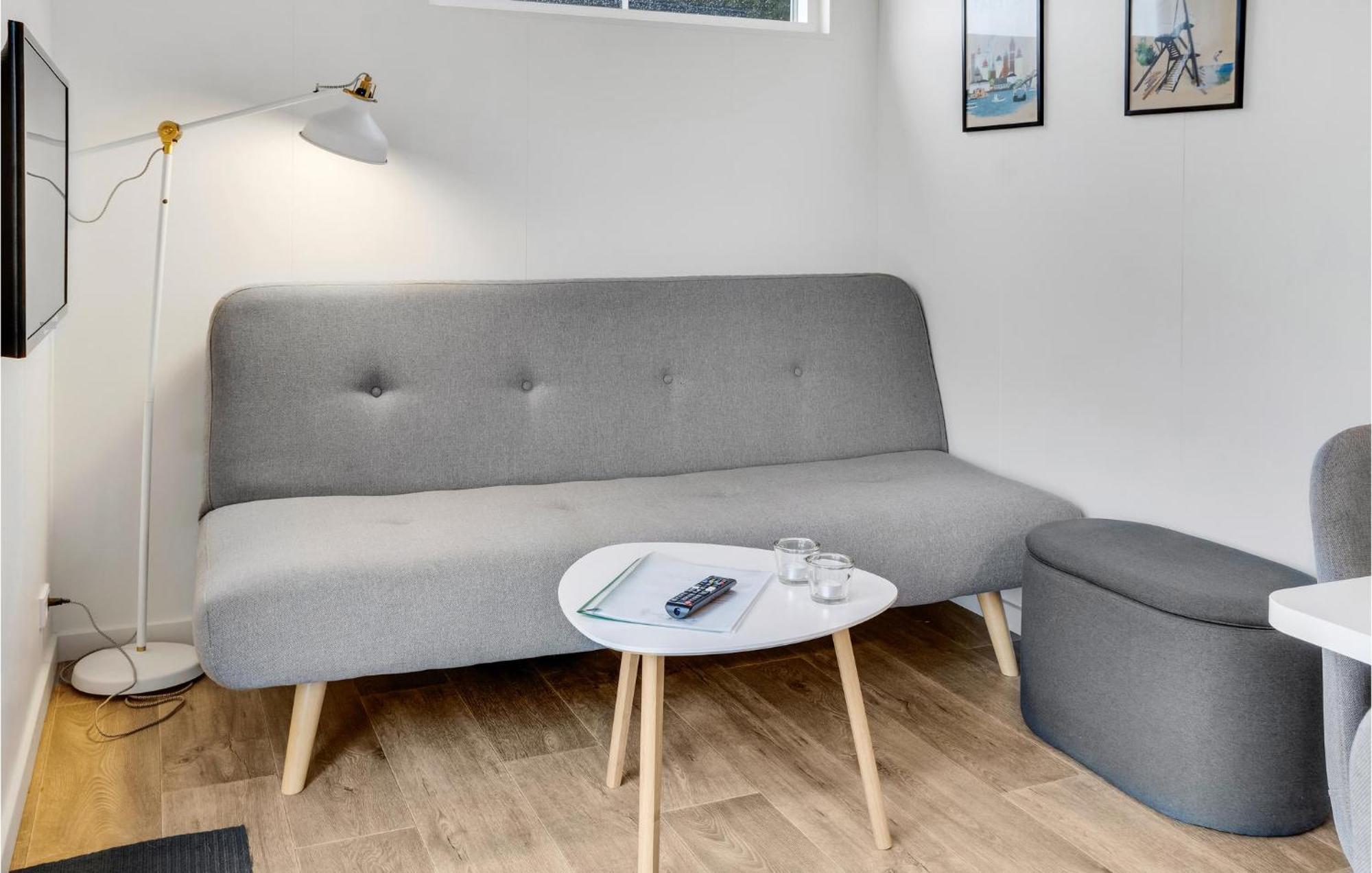 Amazing Apartment In Vaeggerlose With Kitchenette Bøtø By Exterior foto